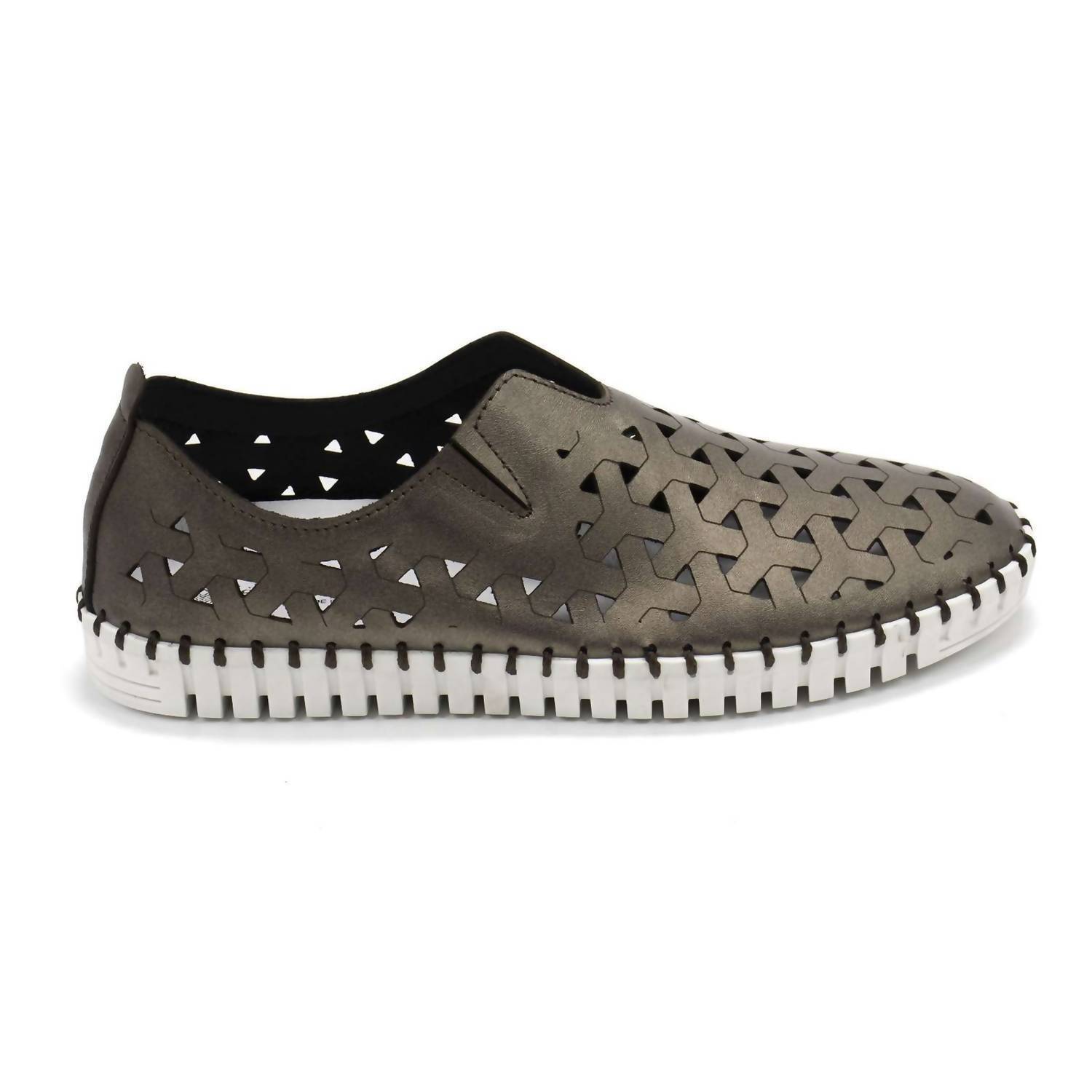 New Eric Michael Women's Inez Leather Slip-On Flat Comfort Shoes In Pewter Metal